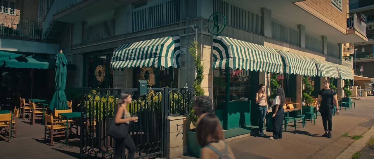 Gregorio Venite, a restaurant in Pace, Rome. It is also seen in the trailer for the comedy series Real Men. (Image via youtube.com/Netflix)